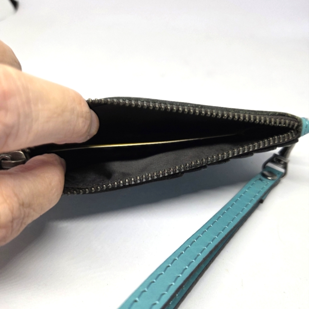 Patricia Nash 100% Blue Teal Leather Small RFID Card/Coin Wristlet ~ NWOT - Picture 5 of 10